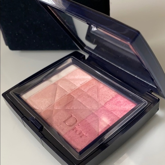 Dior Other - ✨DIOR SKIN POUDRE SHIMMER POWDER ROSE DIAMOND